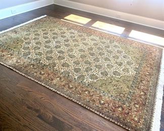 Wool rug 6’ by 8’6”