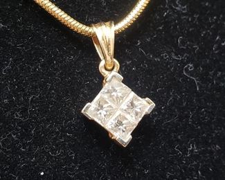 1TCW Diamond 14k Gold pendant and necklace 16” with appraisal 5.8g $1550