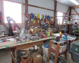 barn hand tools engine lift