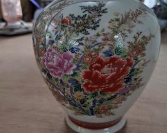 japanese vase