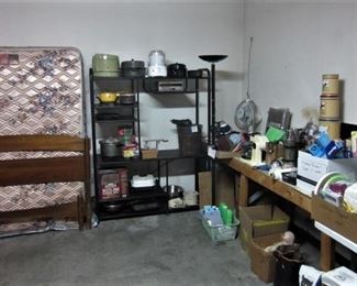 queen size mattress and frame