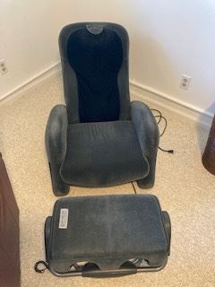 Massage chair and ottoman 