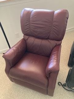 Two Lazyboy swivel  rocker recliner’s