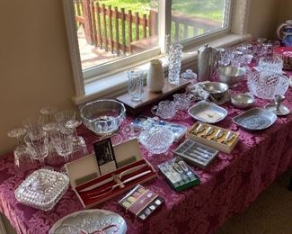 Assorted dishes and sets of utensils