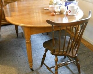 Pennsylvania House dining chairs/table