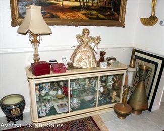 Display Cabinet 