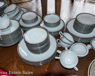 Noritake China Dinnerware Set