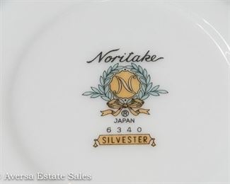 Noritake China Dinnerware Set