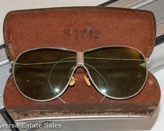 Vintage WWII Aviator Sun Glasses in Metal Case