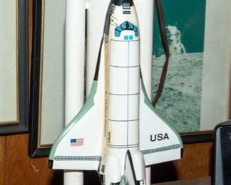 Rockwell International - SPACE SHUTTLE Wood Model  by HALNET