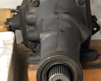 Ford 4 Speed Top Loader with large input shaft. ( Body: C8AR-7006-D, Tail: C7OR-7A040-A, Tag: RUG AE2)