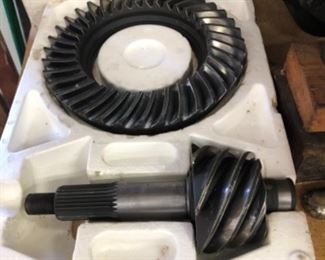 FORD NIB 9 in Ring and Pinion 