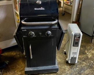 Small CHAR-BROIL ADVANTAGE Gas Grill and a DELONGHI Electric Heather