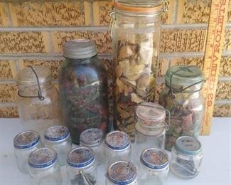 Baby jars & lidded jars