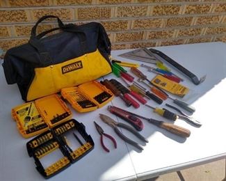 DeWalt tool bag w/tools