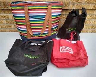 Insulated large bag w/shopping bags