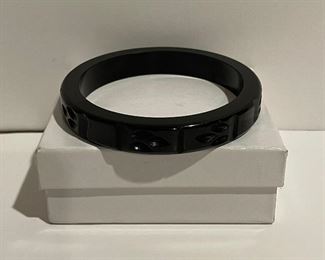 Bakelite bracelet - inner bracelet just under 2 1/2 inches in length - price 30 dollars