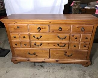7 Drawer Dresser