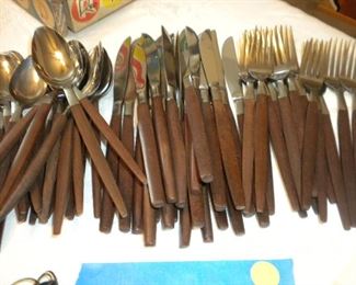 Canoe Muffin by Ekco