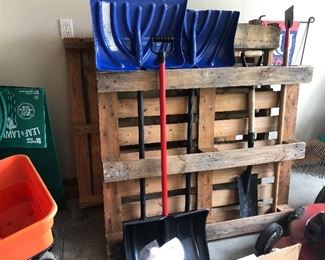 Yard tools/pallets