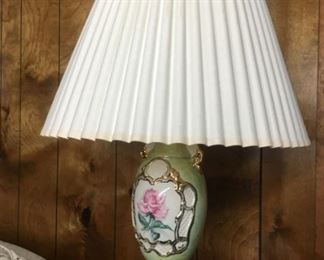 44 Vintage Rose Table Lampmin