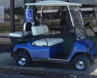 8696 - Yamaha G11 Gas Powered Golf Cart