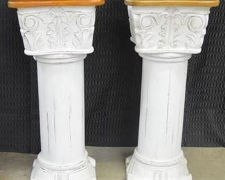 4720 - 2 White Wooden Columns