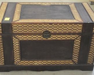 2355 - Flat Top Trunk with Bamboo Trim