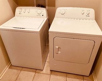 VERY LIGHTLY USED Whirlpool Washer Washing Machine & Gas Dryer 