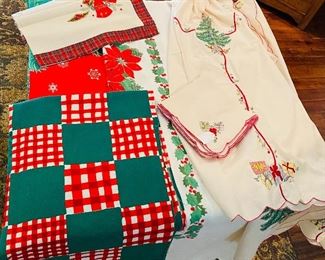 Beautiful Holiday Tablecovers Linens Some Hand Stitched 