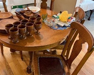 Beautiful Oak Kitchen Table 