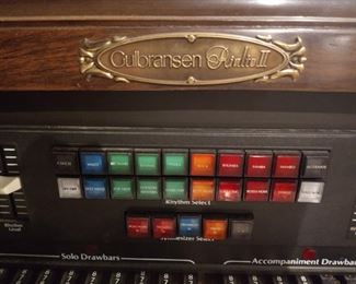 Gulbransen Rialto II electric organ