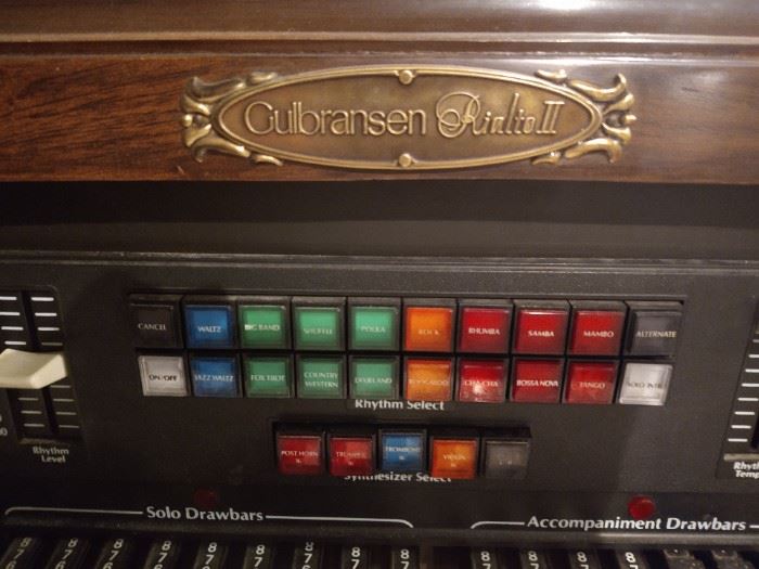 Gulbransen Rialto II electric organ