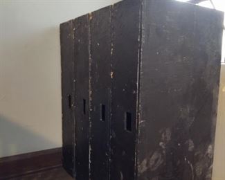 Platform/small stage made up of four movable pieces