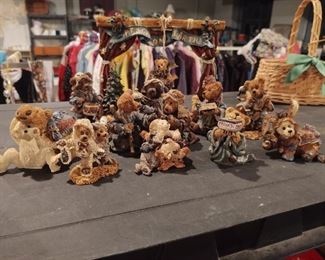 Complete Boyd's Bears nativity scene, late 90s