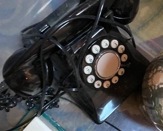 Antique-style Phone