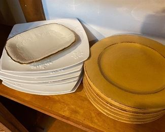 Stoneware plates 