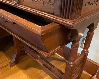Side table with drawers 