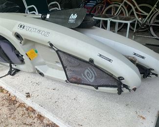 2 kayaks