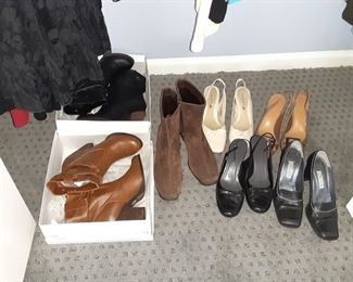 Women's shoes and boots size 7