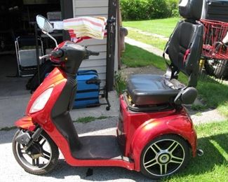 mobility scooter  needs repair  BUY IT NOW $ 200.00