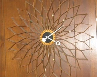 Howard Miller Sunflower clock, 29 3/4" dia. works