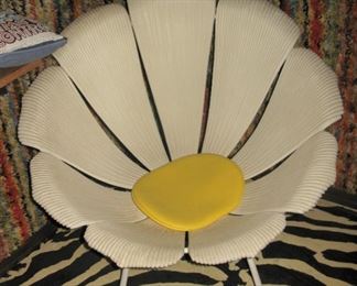 Grosfillex large plastic flower chairs with metal base, there are 4