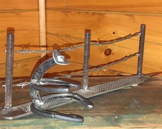 Horse shoe metal art