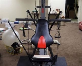 Bowflex Xtreme 2 SE Home Gym, Includes Floor Mat And Instruction Manuals