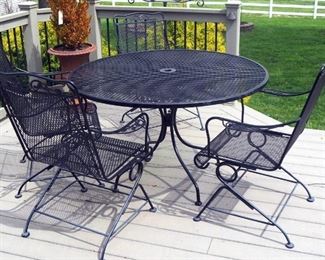 Round Wrought Iron Patio Pedestal Table, 29" x 48", And Spring Loaded Chairs, Qty 4