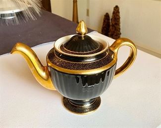 "Hall" Teapot (6 cup)