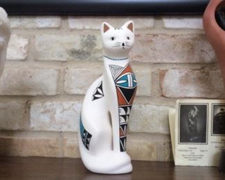 Pottery cat