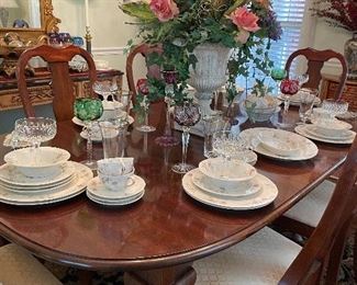 Dining table w/china & centerpiece