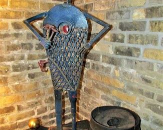 Kendall Polster sculpture